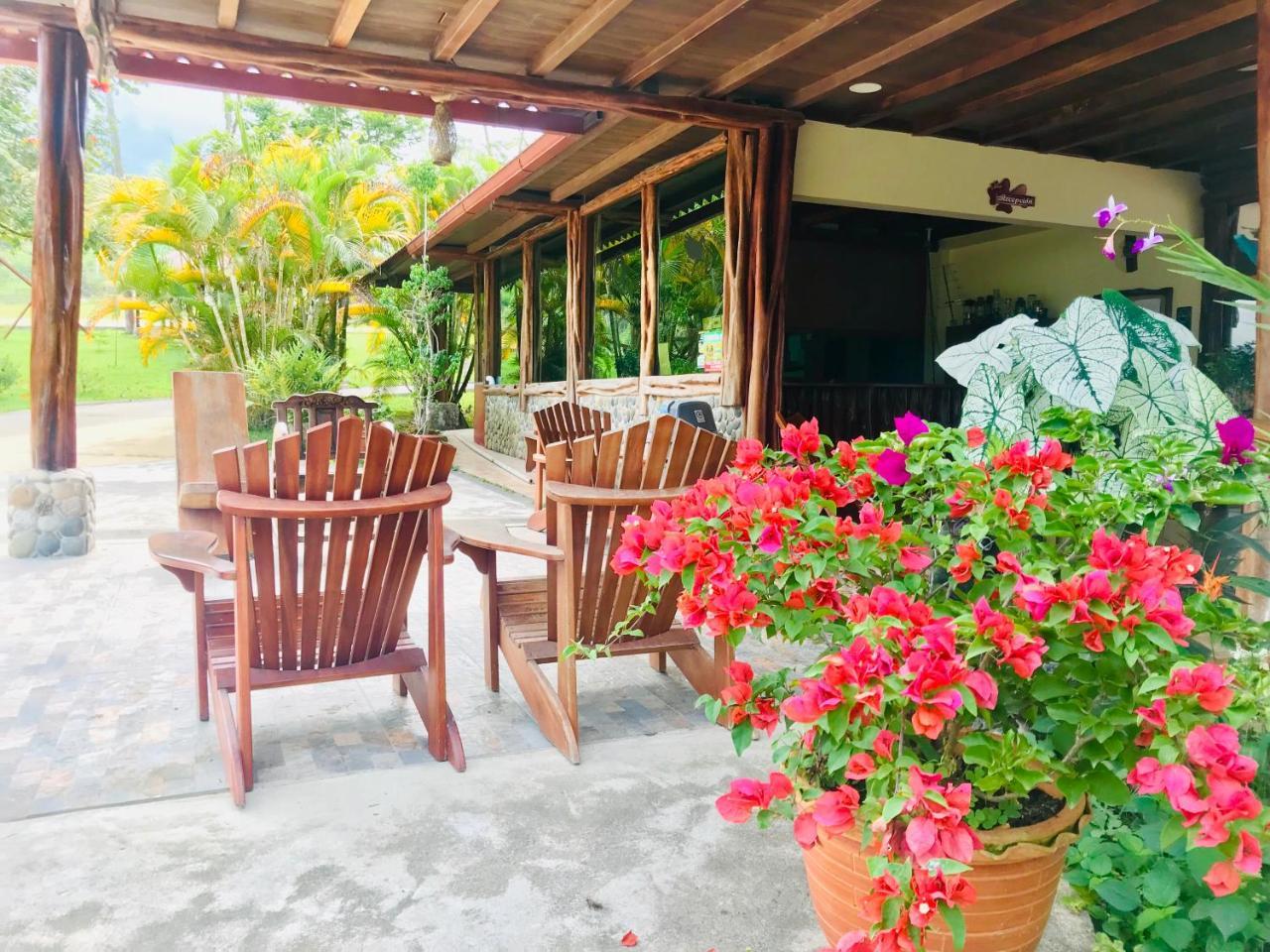 Hosteria Tierra Dorada Yantzaza 외부 사진